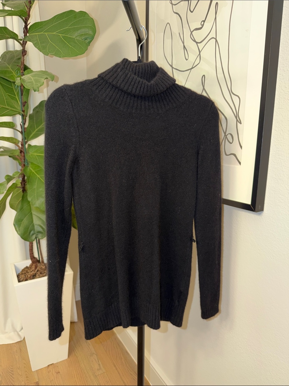 Bloomingdale’s Cashmere Black Turtleneck Women's Sweater Classic Pullover (S)